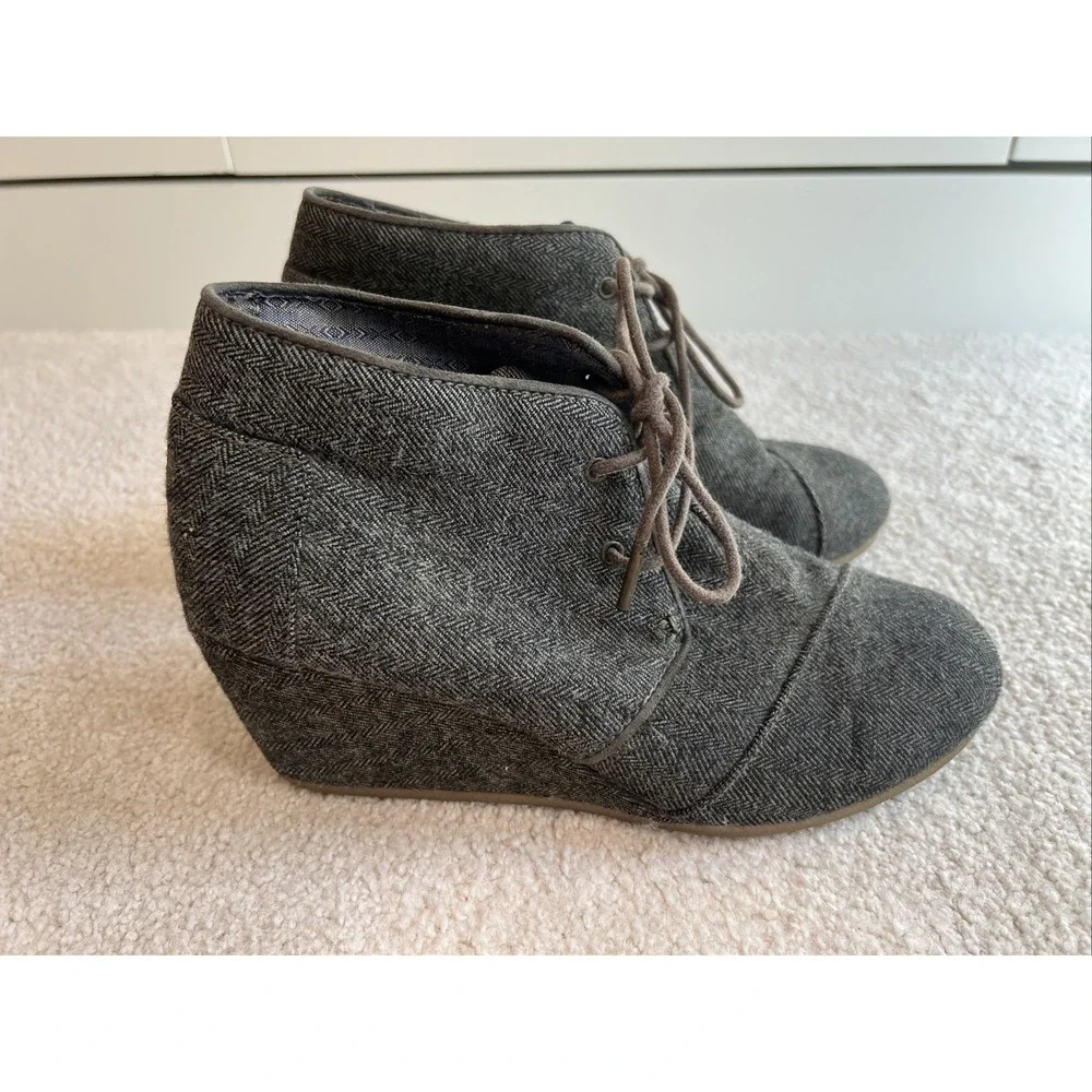 Toms Desert Wedge Herringbone Bootie Ankle Boots Size 8.5 Brown Fabric Academia